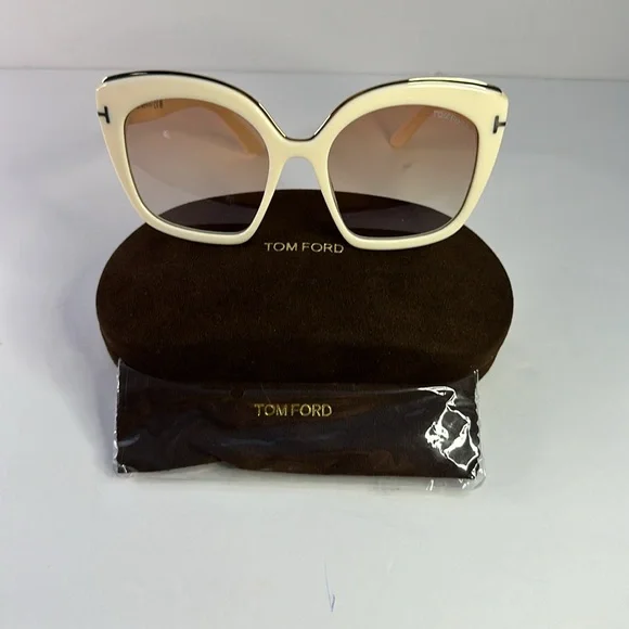 New Authentic TOM FORD FT0944CAT EYE FEMININE SUNGLASSES